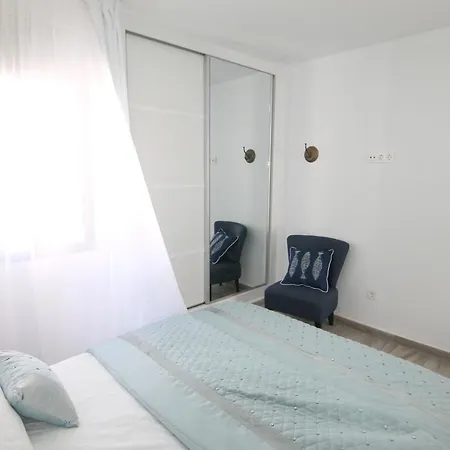 Apartment Jazmin, Dises *