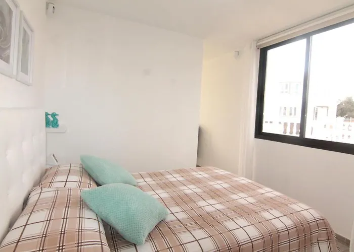 Jazmin, Dises Apartment