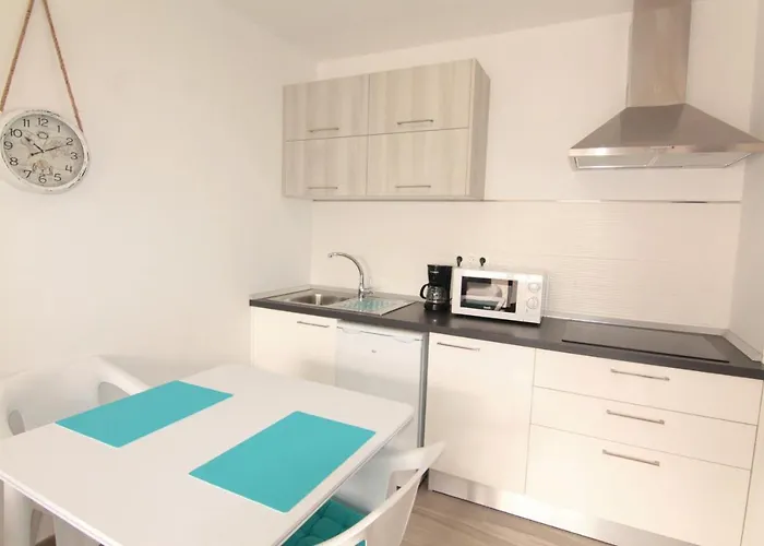 アパート Jazmin, Dises